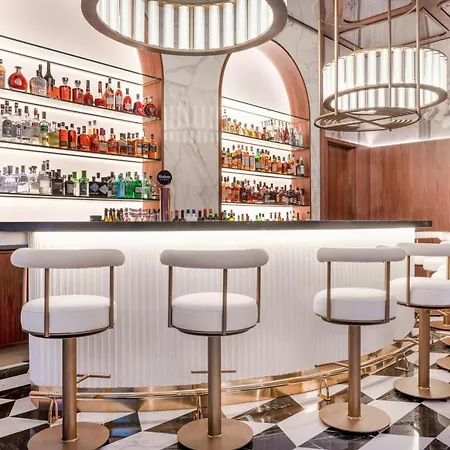 Grand Centenari, Valencia, Autograph Collection Valenza