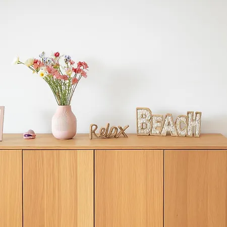Beachfront 21 *