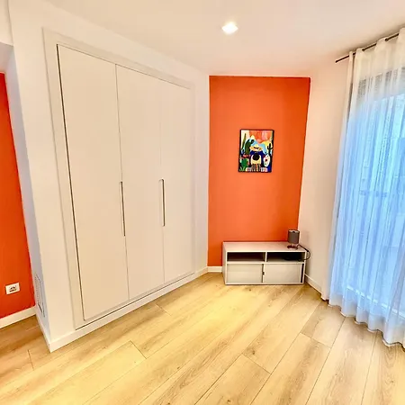 Beachfront 21 Apartment