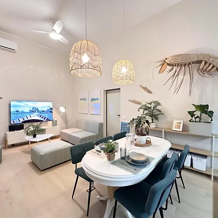 Ecocasa 12pax Perfecta Grupos, Reforma Lujo, Junto Parada Metrovalencia, Cerca Centro Valencia Y Playa, Lavadora, Secadora Equipamiento Total