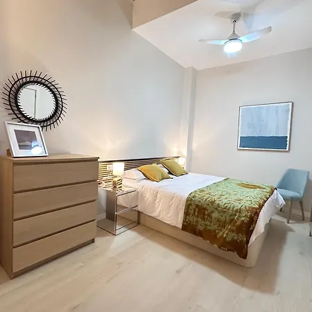 Ecocasa 12pax Perfecta Grupos, Reforma Lujo, Junto Parada Metrovalencia, Cerca Centro Valencia Y Playa, Lavadora, Secadora Equipamiento Total דירה בורחאסוט