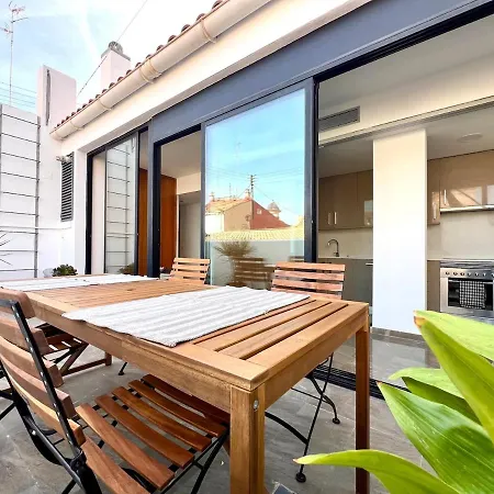 Floor Gem With Terrace In Prime Location *
