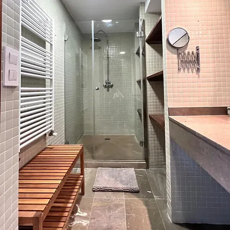 Floor Gem With Terrace In Prime Location Valencia