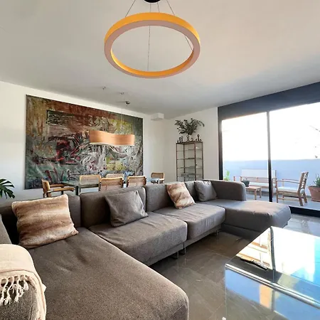 Floor Gem With Terrace In Prime Location Valencia