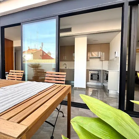 Floor Gem With Terrace In Prime Location *