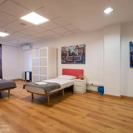 Suites Rooms Valencia 瓦伦西亚