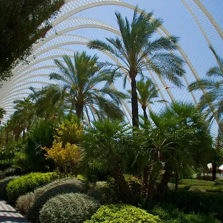 Neobeds - Stylish Modern 1br Near Old Town & Steps From Turia Park Appartamento Valenza