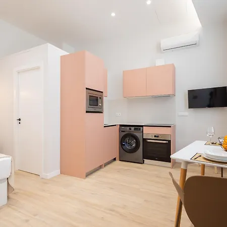 Florit Flats - The Trafalgar