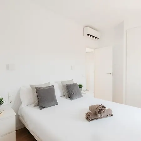 Penthouse With Terrace 2 Bedrooms 2 Bathrooms *