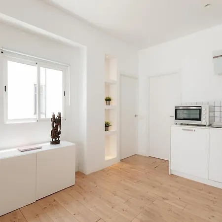 Penthouse With Terrace 2 Bedrooms 2 Bathrooms *