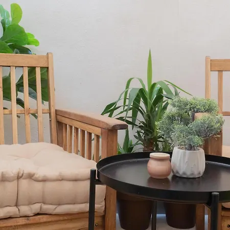 Apartment Stylish Downtown Charm Valencia