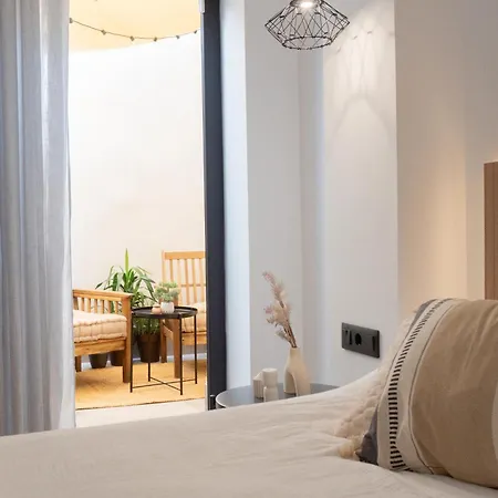 Stylish Downtown Charm Appartement Valence