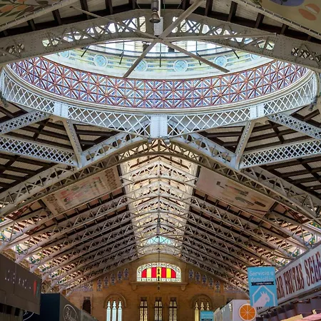 Comfort & Charm In The Center