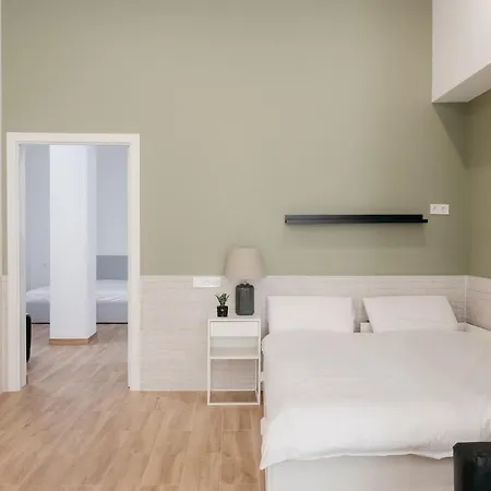 Apartment New! Comfort And Style Steps From Everything *
