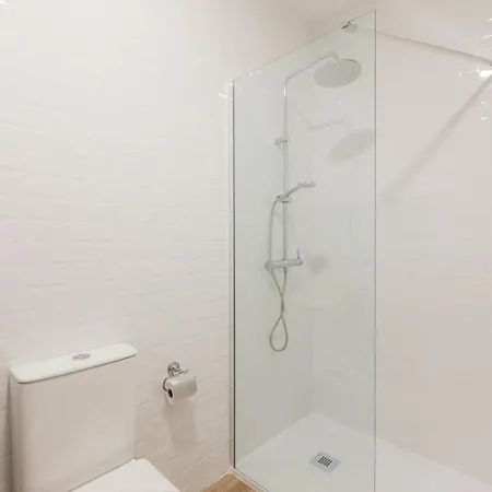 New! Comfort And Style Steps From Everything Apartamento *