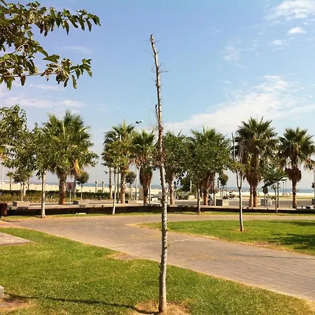 Premium, Lux & Comfort By The Sea Apartment