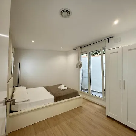 Reino Vlc - Centrico Y Amplio Piso Valencia