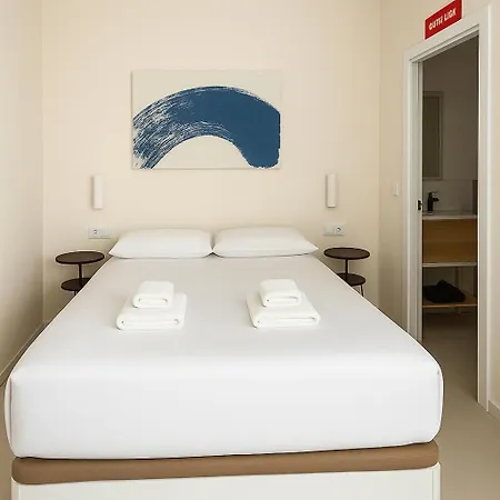 Roca Coll Msuites * Valencia