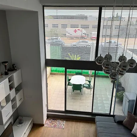 Loft Con Jacuzzi Y Piscina *