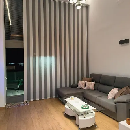 Loft Con Jacuzzi Y Piscina 公寓 *