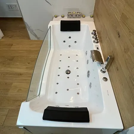 Loft Con Jacuzzi Y Piscina