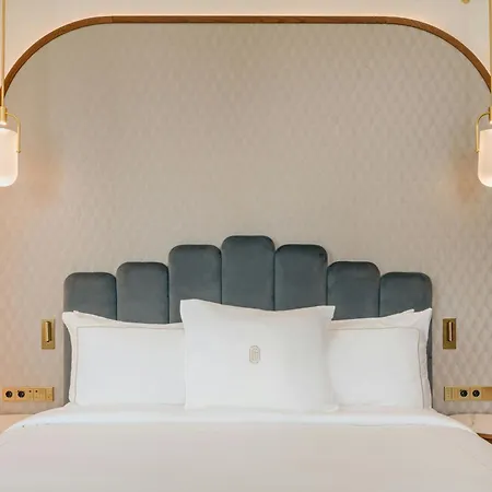 מלון Grand Centenari, Valencia, Autograph Collection 5*