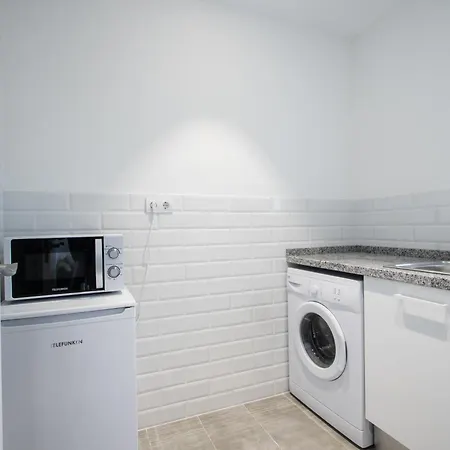 Apartamentos La Marina *