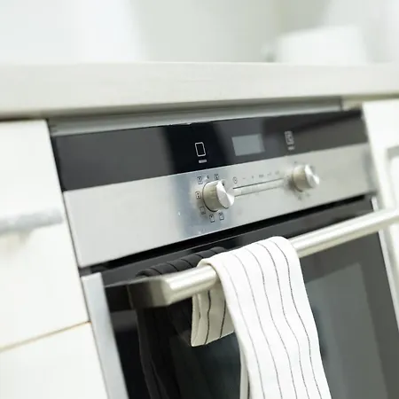 Con Vistas Al Mar, Piscina Y Pista De Paddle *