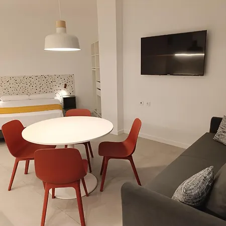 Olmaya Flats شقة *