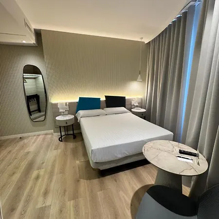 Mediterraneo Hotell Valencia