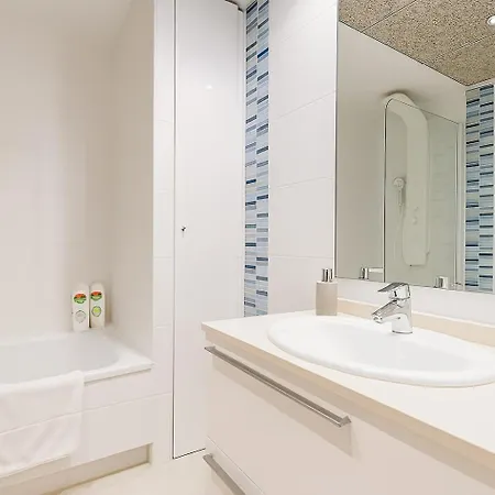 Beachfront 8 * Valencia