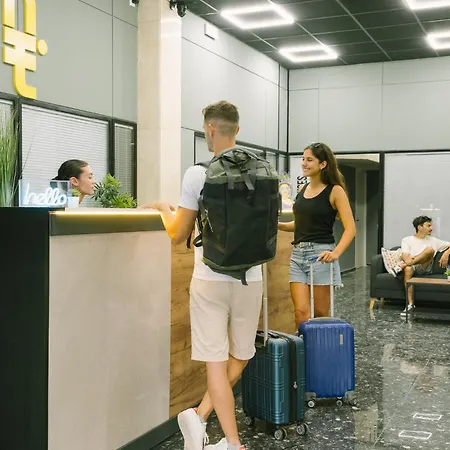 Hostel U-Nit Hostel Central Park Valencia