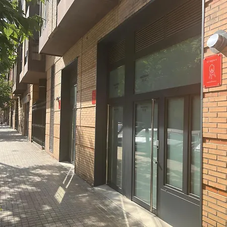 Valentia Beachside Modern Style Apartamento *