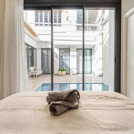 Visitacion Pool House Apartment *