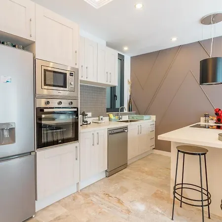 Visitacion Pool House * Valencia