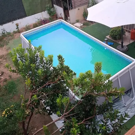 Hébergement de vacances Townhouse With Pool Next To The Of Arts Valence