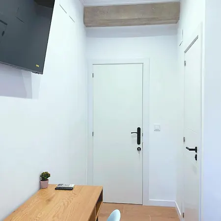 Private With Netflix & Wifi バレンシア