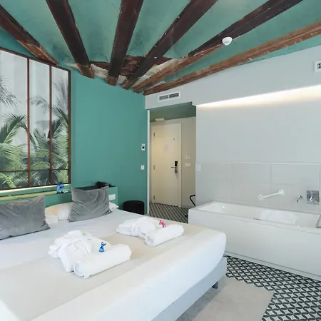 & Co. Quart Boutique 3* Valência
