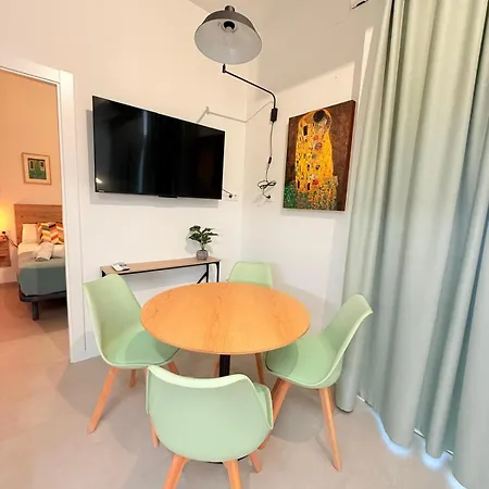 Travel Habitat Oceanografic