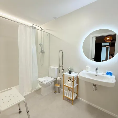 Travel Habitat Oceanografic Apartment