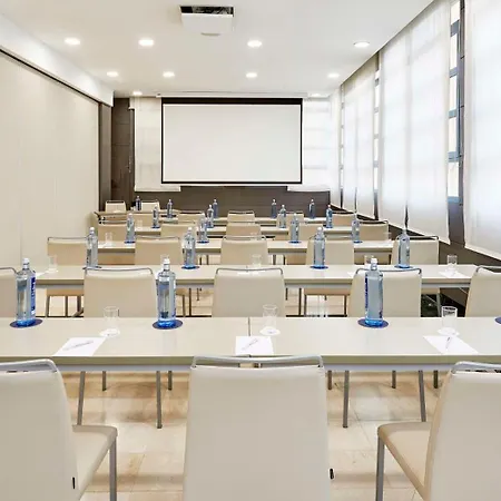 Nh Artes Отель 4*