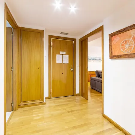 En Av De Francia Y Cartes Y Ciencias Apartamento