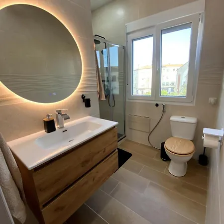 Bright & Quiet Close To Апартаменты Валенсия