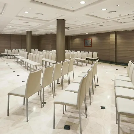 Nh Center 4*
