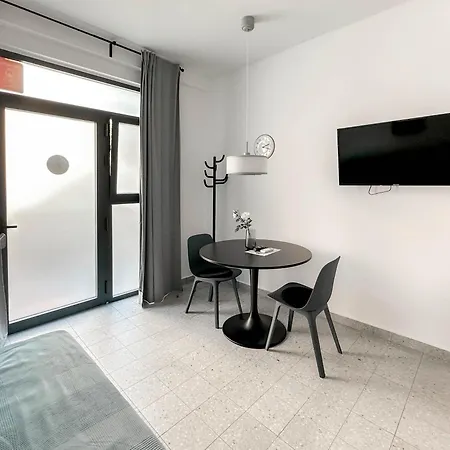 Navio Βαλένθια