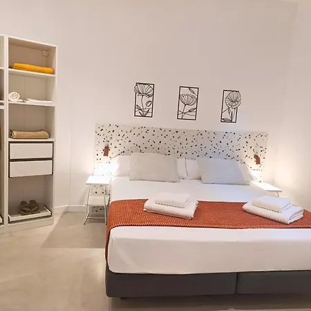 Olmaya Flats * فالنسيا