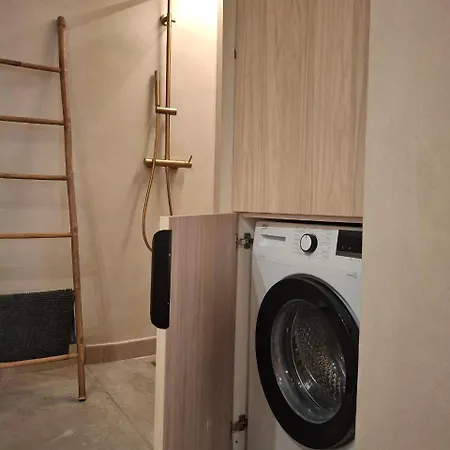 Aparthotel Sleeps Aprt V Valencia