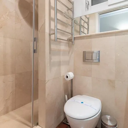 Reino Deluxe Apartament *