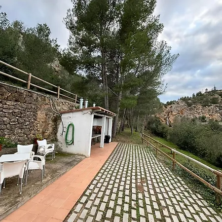 Paraiso Natural Unico -villa Cueva Turche * Valencia