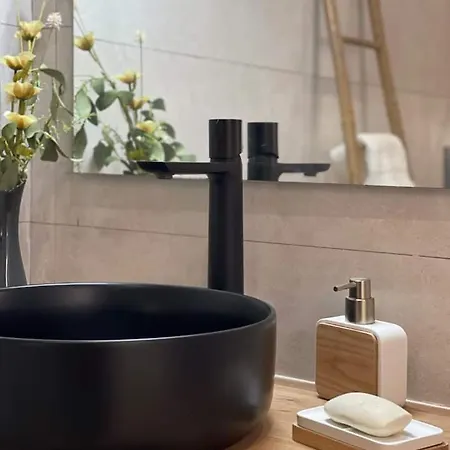 Sunny 4 Pax Wifi Apartmán *